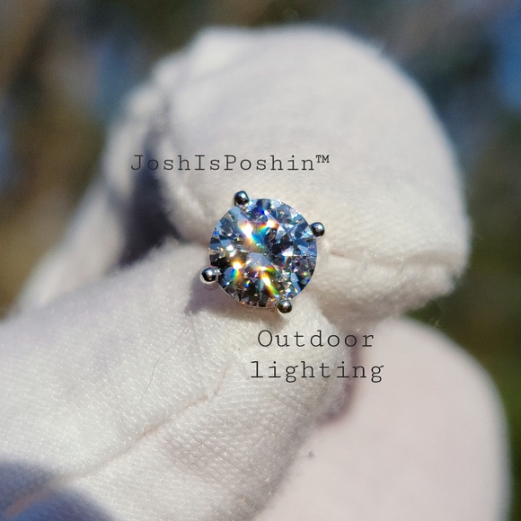 2CT. T.W. Moissanite round stud earrings in 925 sterling silver - Picture 10 of 17